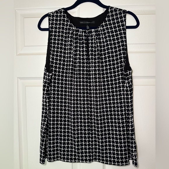 White House Black Market, B/W geometric, sleeveless blouse, XL - Picture 1 of 5